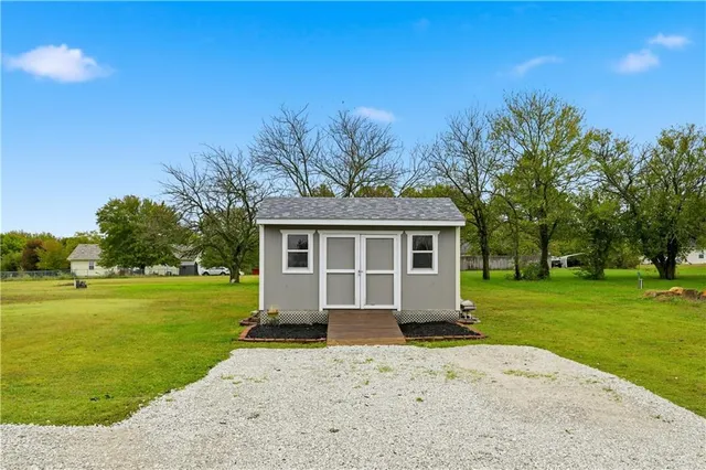 $400,000 | 9648 Cd 191, Carthage, MO 64836