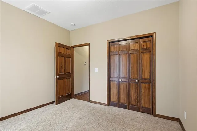 $400,000 | 9648 Cd 191, Carthage, MO 64836