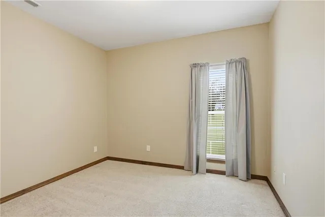 $400,000 | 9648 Cd 191, Carthage, MO 64836