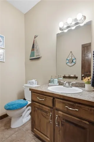 $400,000 | 9648 Cd 191, Carthage, MO 64836