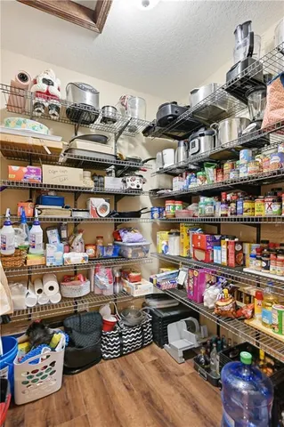 $400,000 | 9648 Cd 191, Carthage, MO 64836