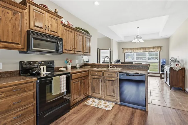 $400,000 | 9648 Cd 191, Carthage, MO 64836