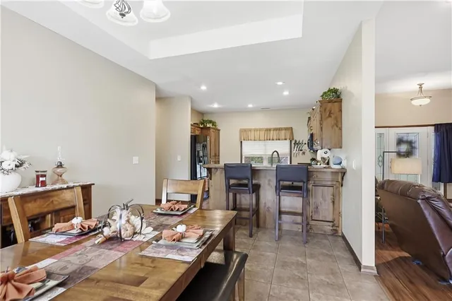 $400,000 | 9648 Cd 191, Carthage, MO 64836