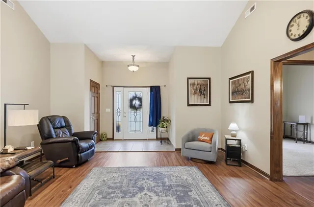 $400,000 | 9648 Cd 191, Carthage, MO 64836