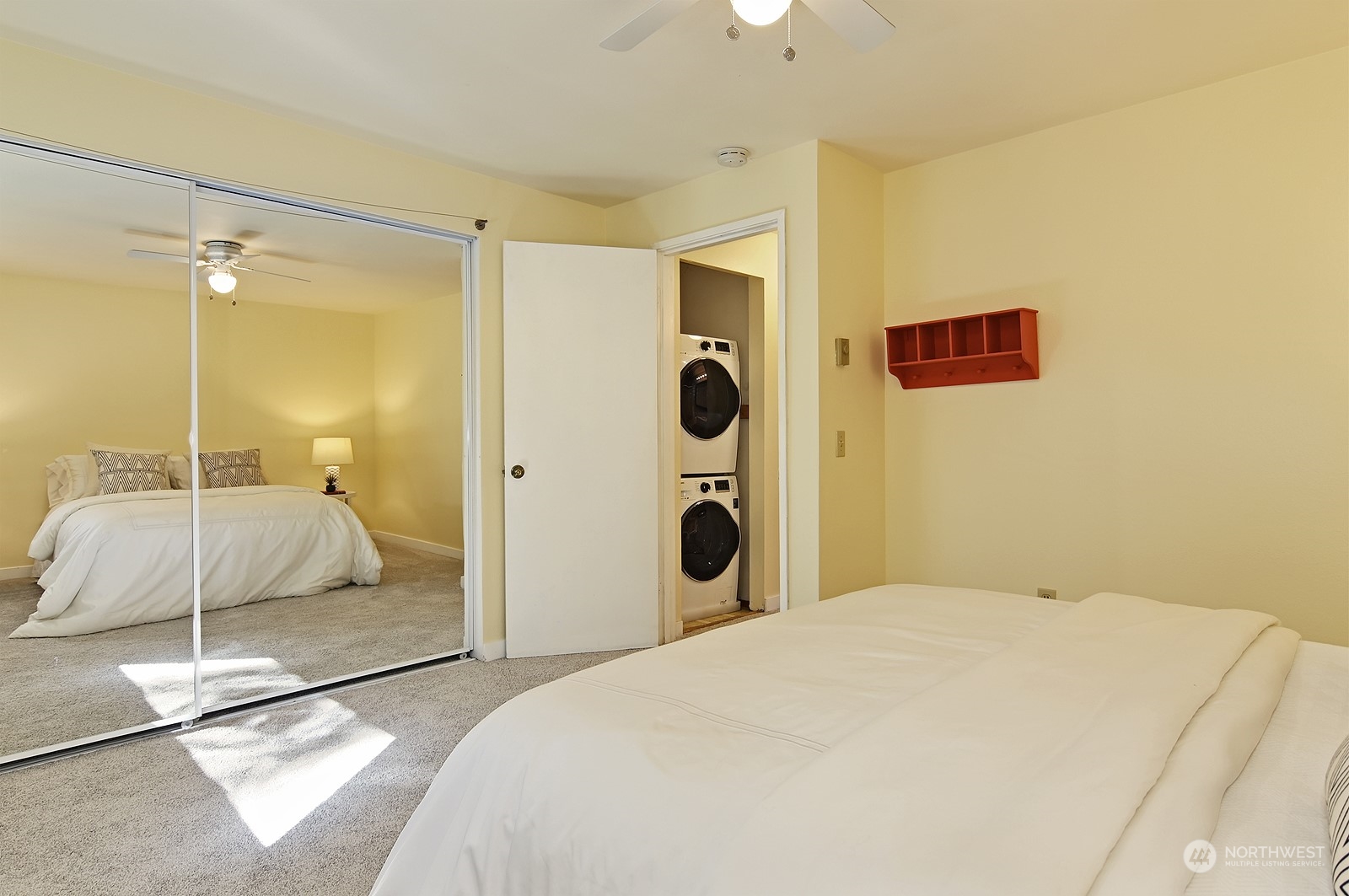 22906 Edmonds Way, Unit 11 Edmonds, WA 98020 - Photo 14 of 16 Gallery Image 14