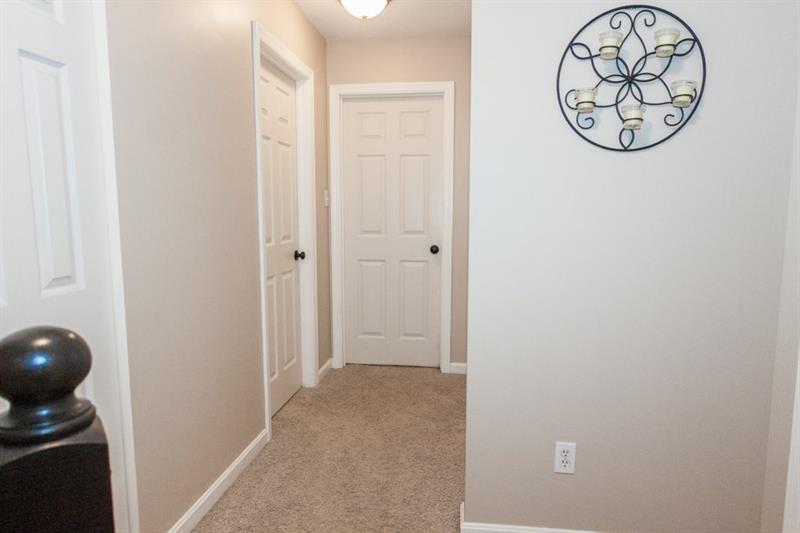 6 Castle View Drive McKees Rocks, PA 15136 - Photo 17 of 25