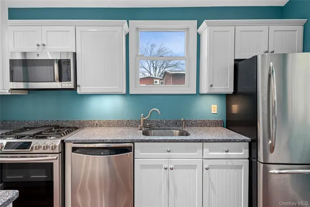 $1,079,000 | 89-21 Aubrey Avenue | Glendale