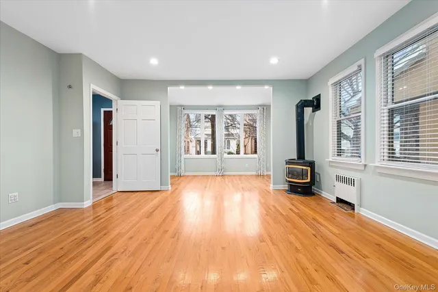 $1,079,000 | 89-21 Aubrey Avenue | Glendale