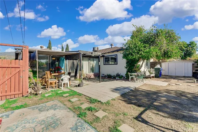 $515,000 | 25809 Date Street East, San Bernardino, CA 92404