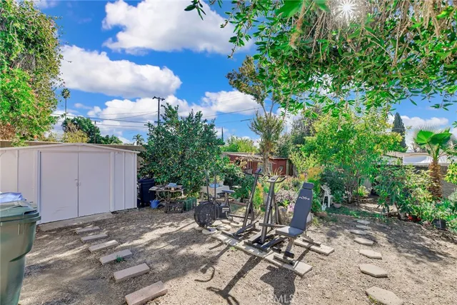 $515,000 | 25809 Date Street East, San Bernardino, CA 92404