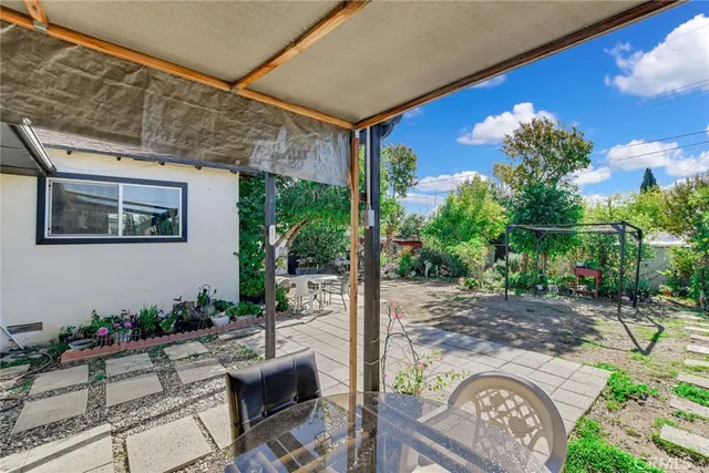 $515,000 | 25809 Date Street East, San Bernardino, CA 92404