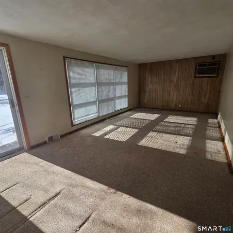 $249,900 | 14 Jolley Road, Plainfield, CT 06239