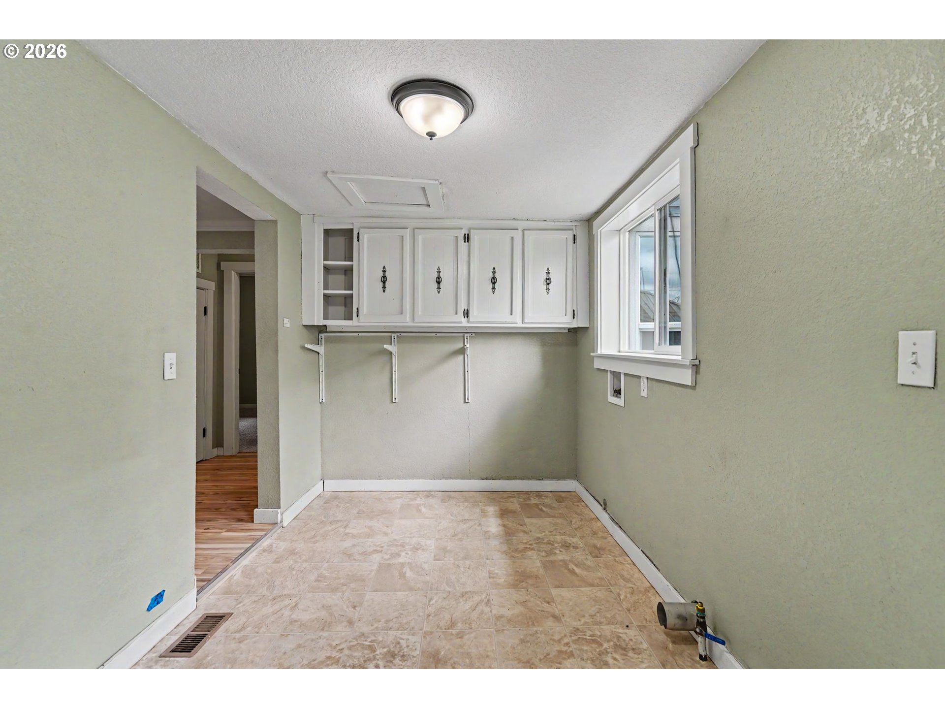 213 Mill Street Silverton, OR 97381 - Photo 18 of 29