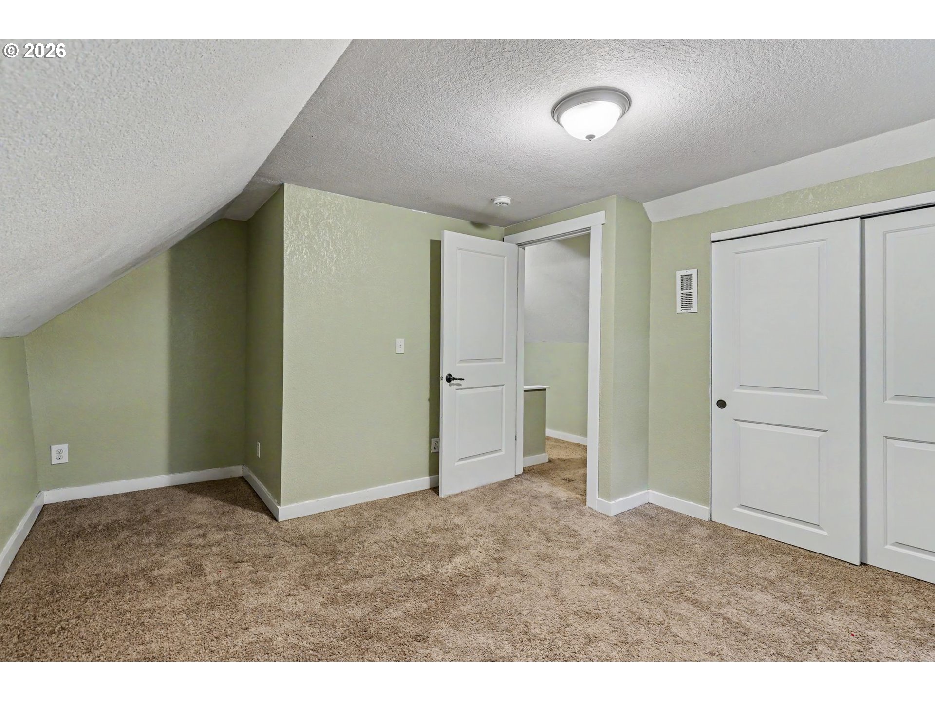 213 Mill Street Silverton, OR 97381 - Photo 25 of 29