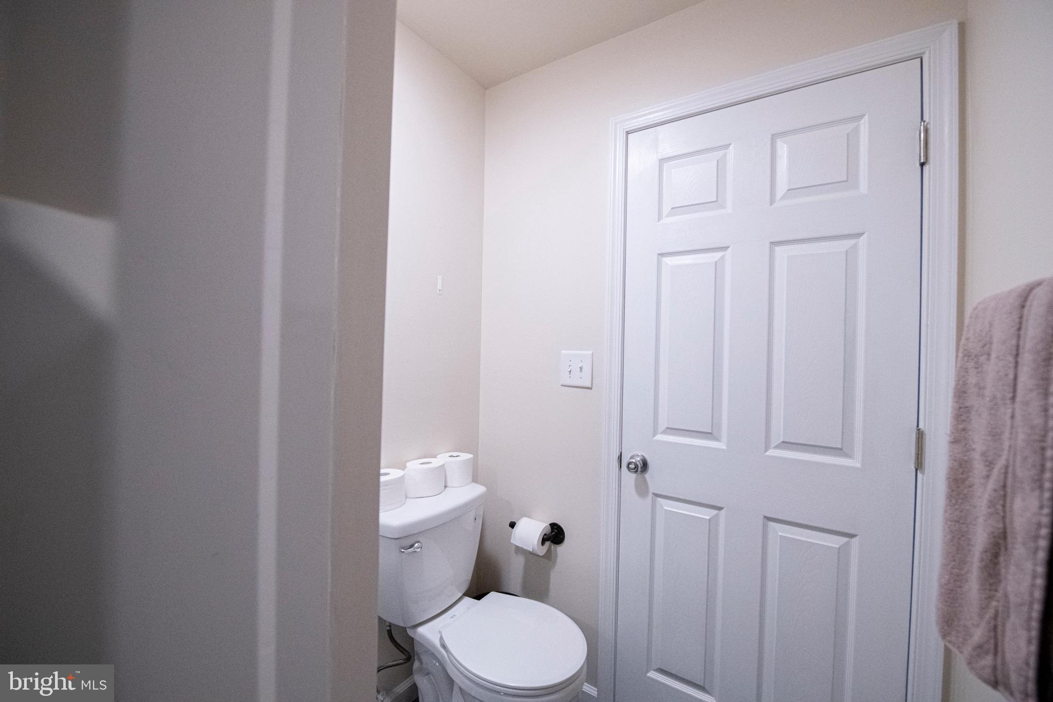 4405 Ridge Road Baltimore, MD 21236 - Photo 14 of 22 Gallery Image 14