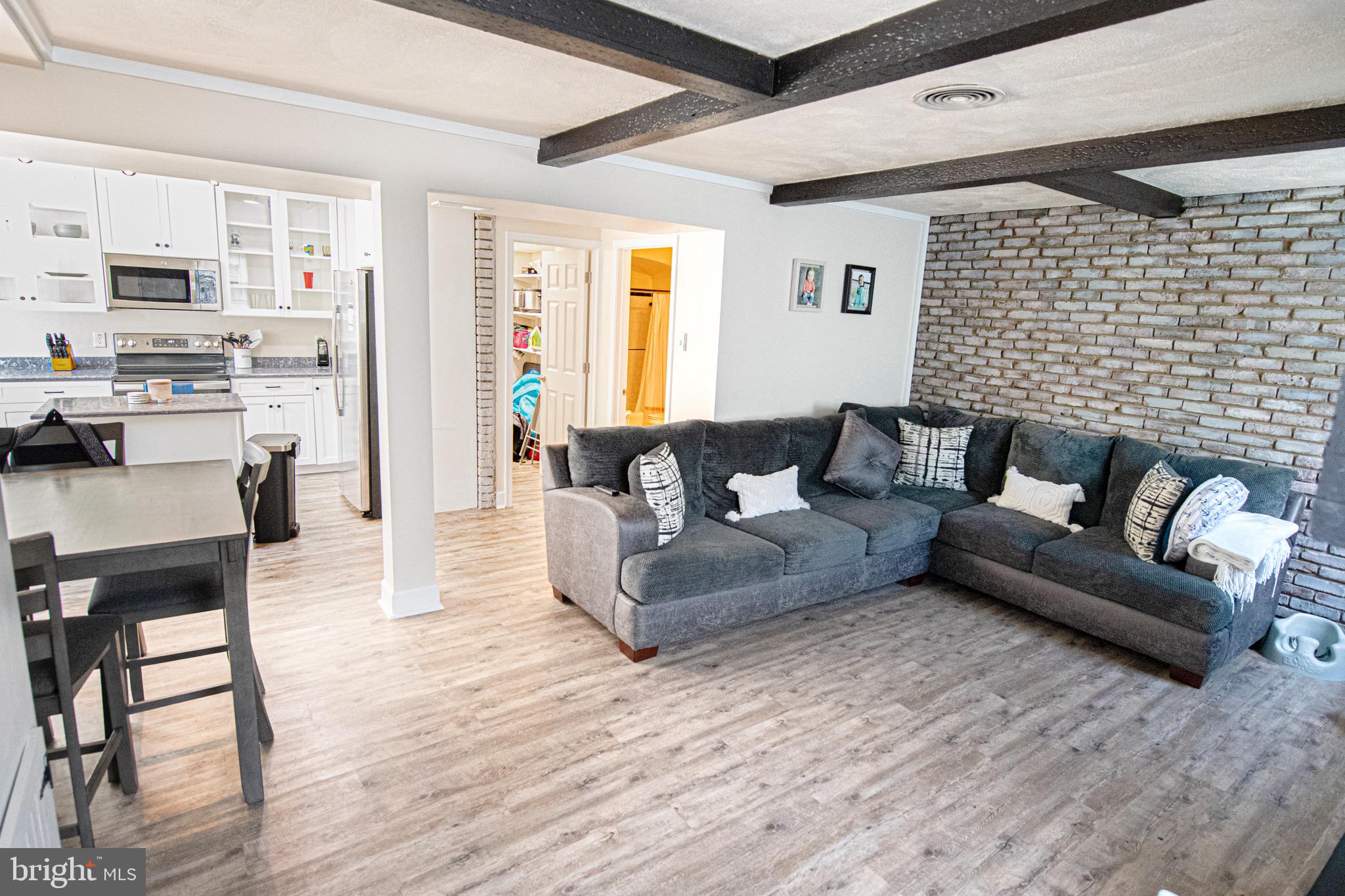 4405 Ridge Road Baltimore, MD 21236 - Photo 5 of 22 Gallery Image 5
