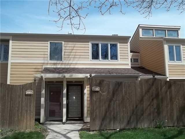 647 Cobblestone Road, Unit 3 Avon, IN 46123 - Photo 1 of 10 Gallery Image 1