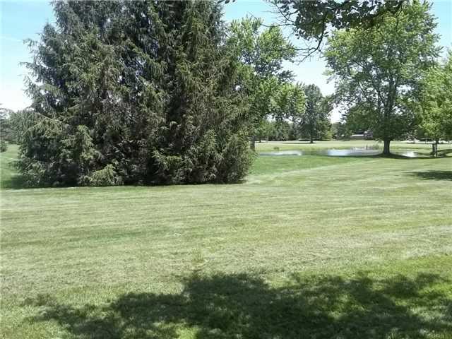 647 Cobblestone Road, Unit 3 Avon, IN 46123 - Photo 3 of 10 Gallery Image 3