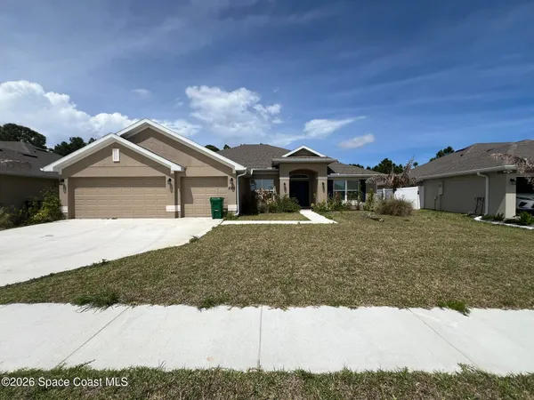$2,900 | 8752 Waterstone Boulevard, Fort Pierce, FL 34951