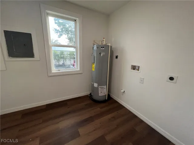 $1,700 | 1270 Allen Street, Unit 2, Fort Myers, FL 33916