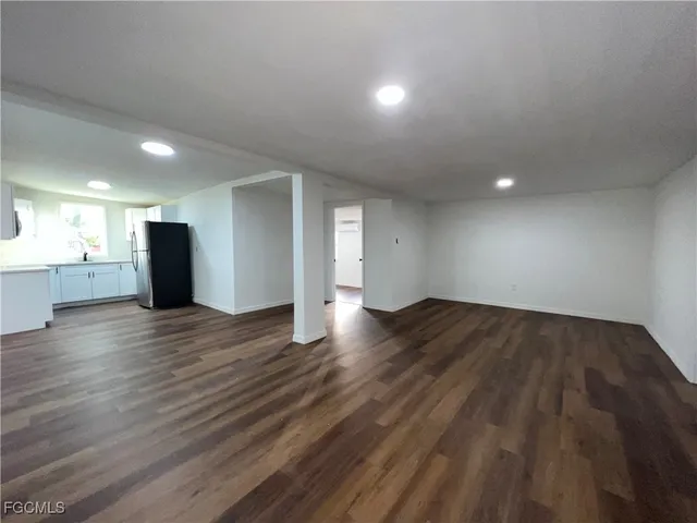 $1,700 | 1270 Allen Street, Unit 2, Fort Myers, FL 33916