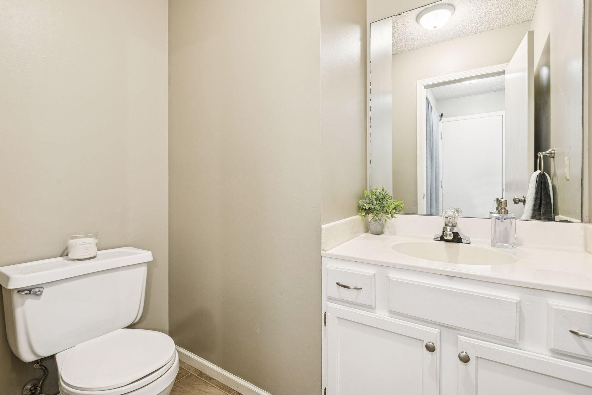 3808 Foss Road, Unit 2 St. Anthony, MN 55421 - Photo 12 of 28