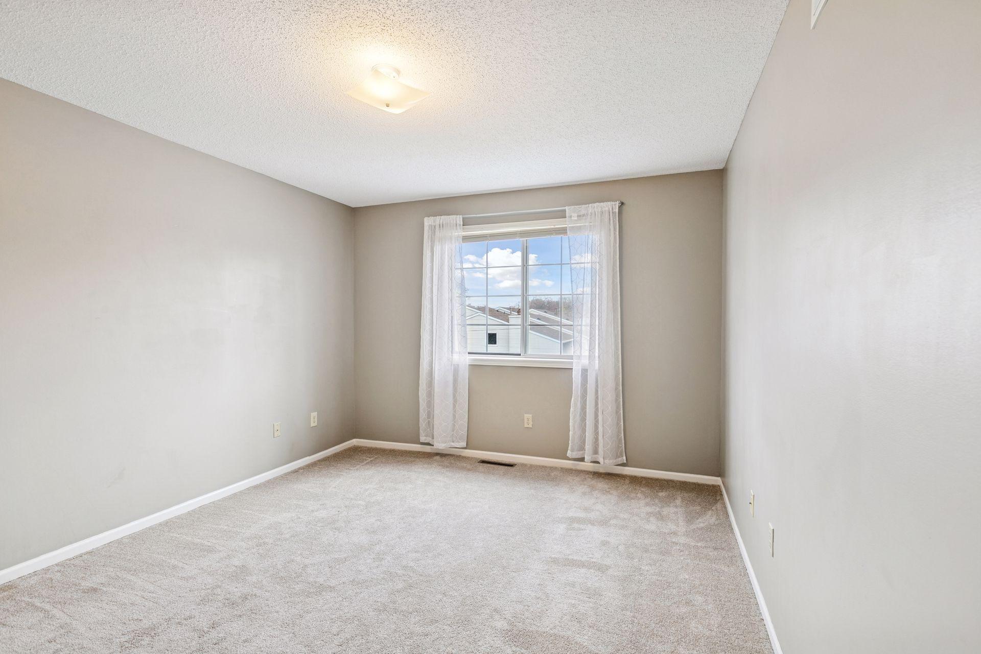 3808 Foss Road, Unit 2 St. Anthony, MN 55421 - Photo 18 of 28