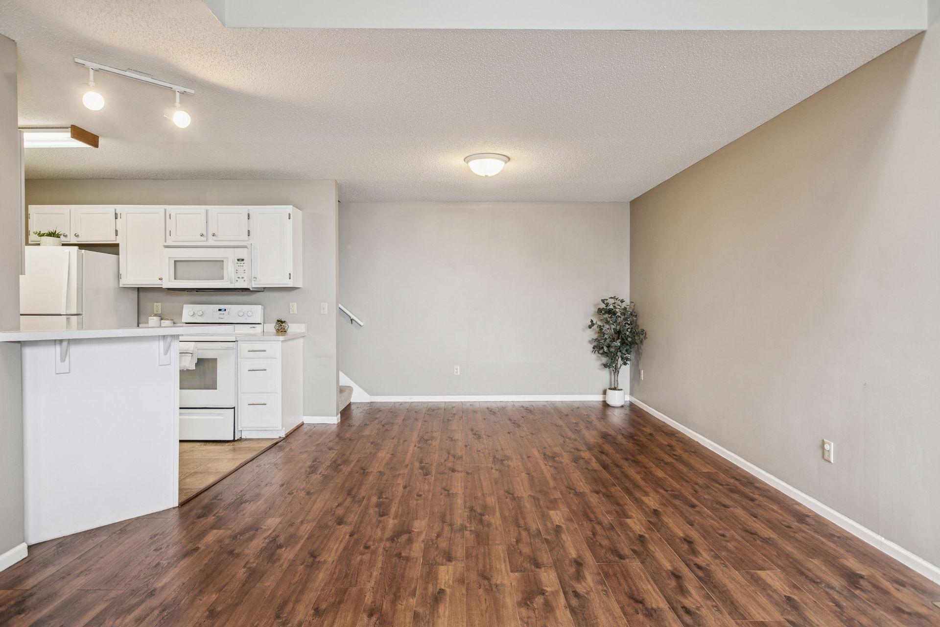 3808 Foss Road, Unit 2 St. Anthony, MN 55421 - Photo 5 of 28