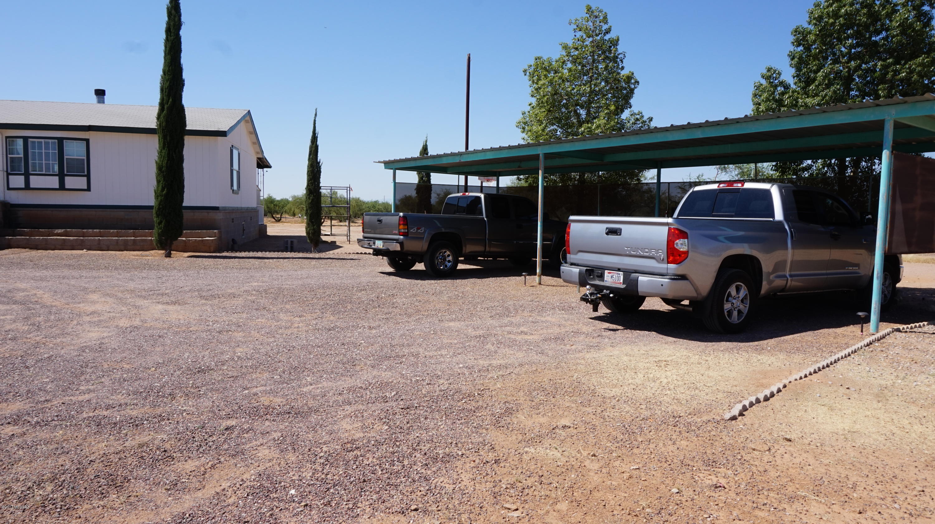 9064 West Snyder Hill Road Tucson, AZ 85735 - Photo 2 of 25