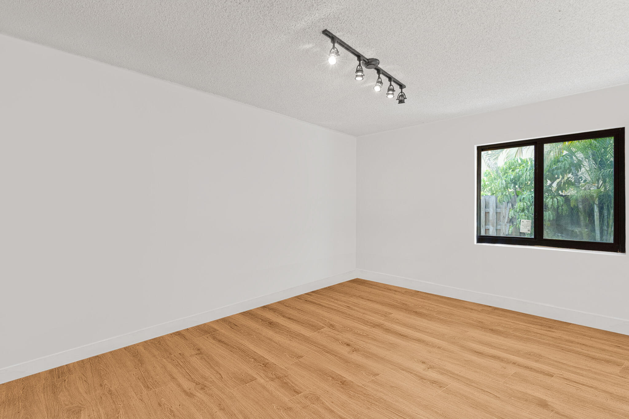 5441 Southwest 155th Place Miami, FL 33185 - Photo 13 of 76 21-web-or-mls-21