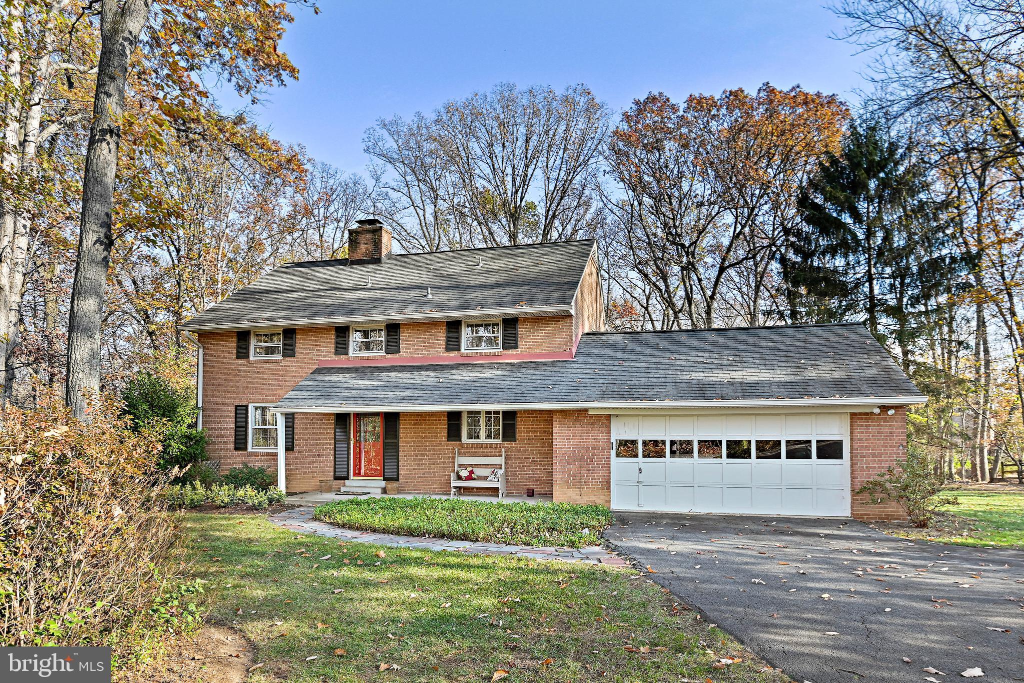 1643 Besley Road Vienna, VA 22182 - Photo 1 of 49 Gallery Image 1
