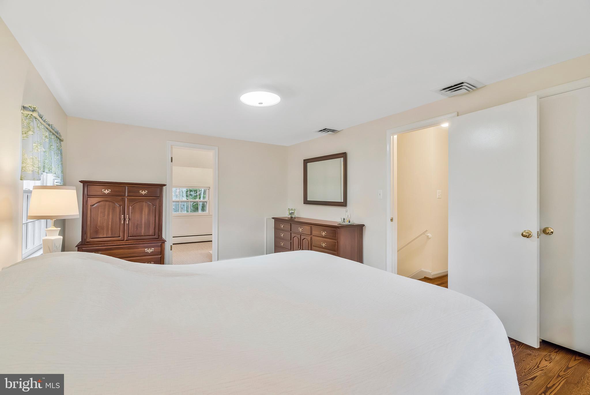 1643 Besley Road Vienna, VA 22182 - Photo 23 of 49 Gallery Image 23