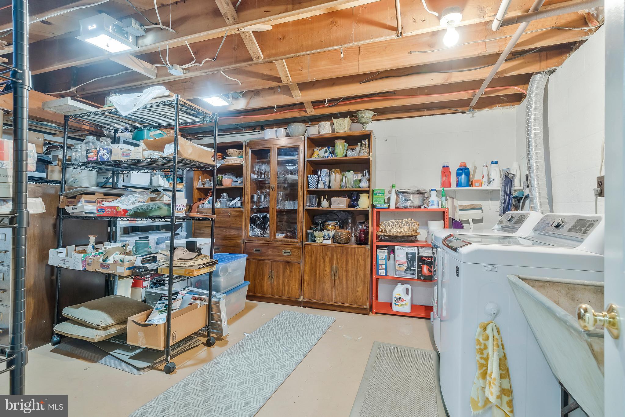 1643 Besley Road Vienna, VA 22182 - Photo 37 of 49 Gallery Image 37