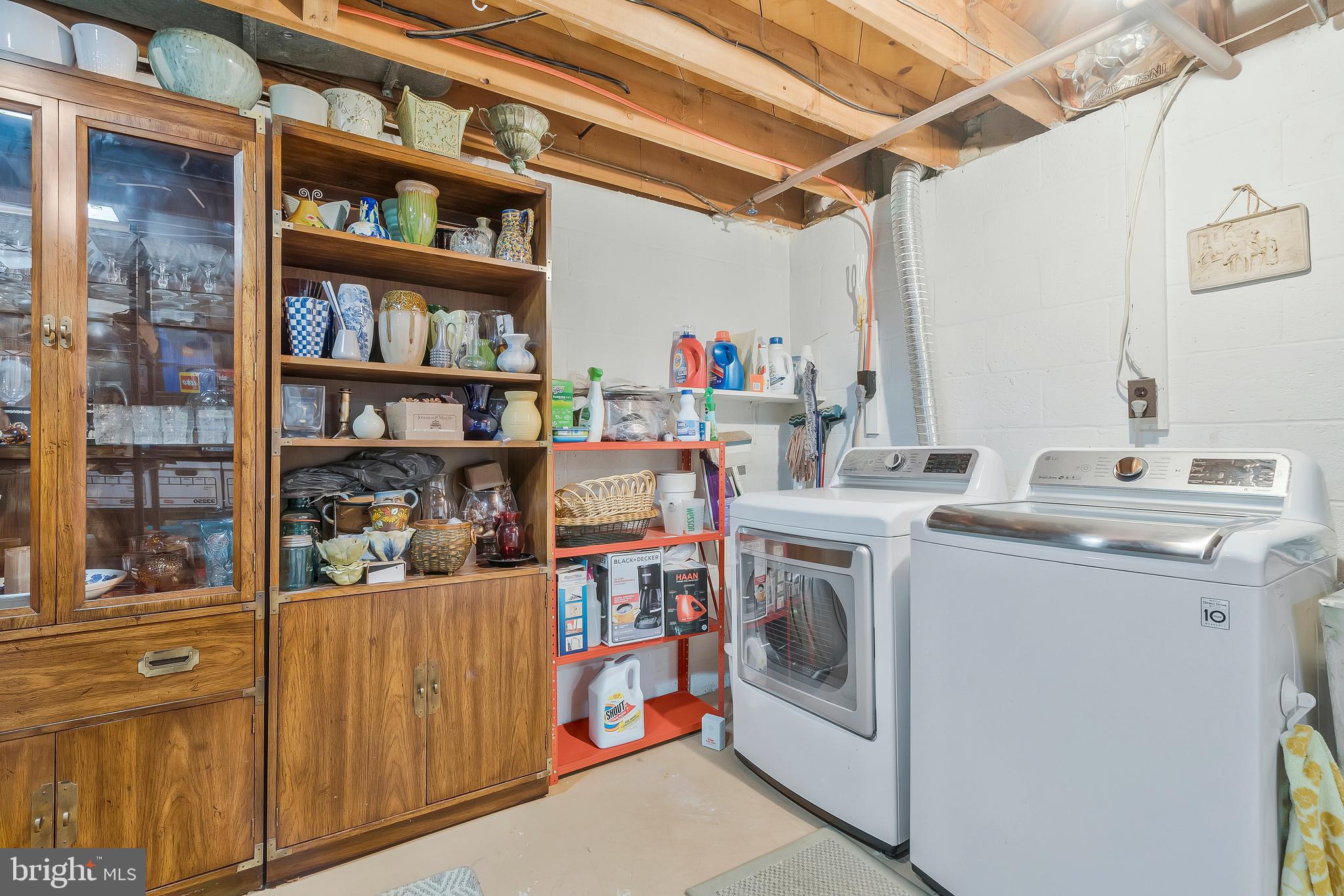 1643 Besley Road Vienna, VA 22182 - Photo 38 of 49 Gallery Image 38