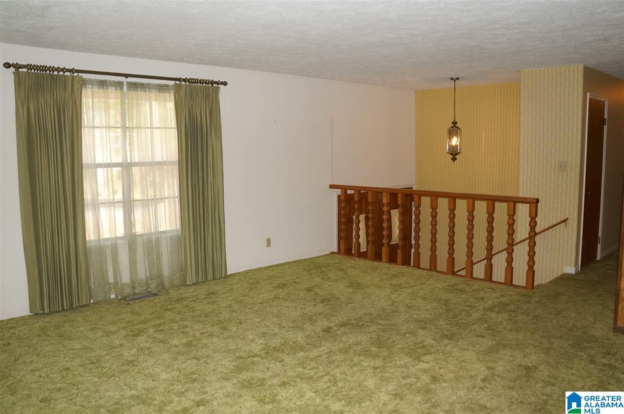531 Center Point Road Sylacauga, AL 35151 - Photo 5 of 34