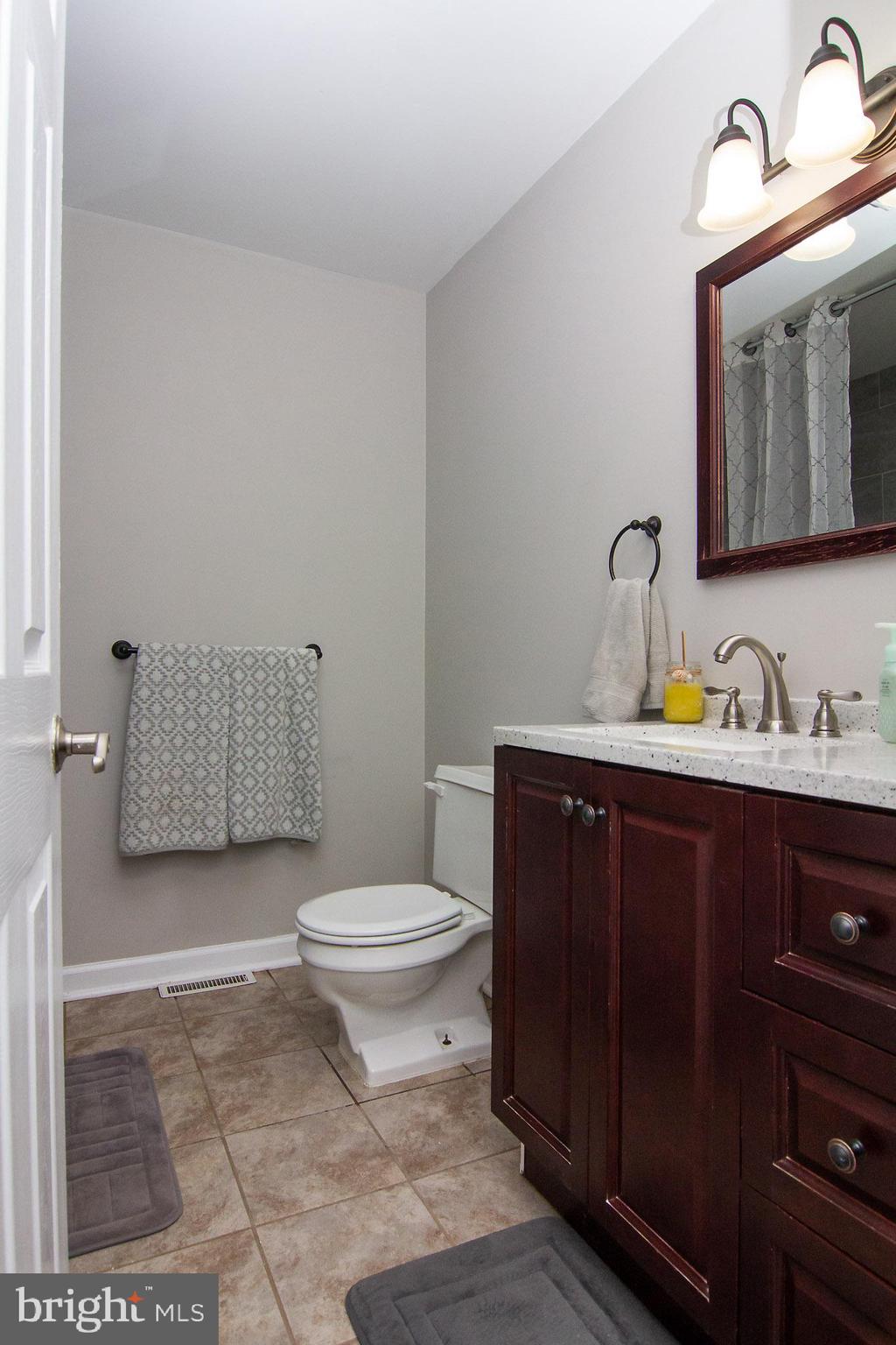 2412 Lawndale Road Finksburg, MD 21048 - Photo 18 of 44 Ceramic tile in hall bath