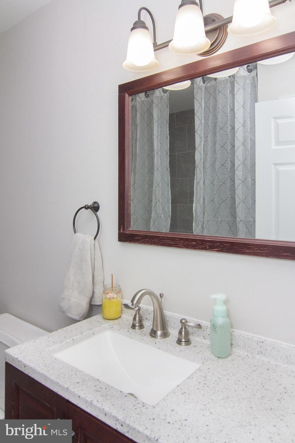 2412 Lawndale Road Finksburg, MD 21048 - Photo 19 of 44 Hall bath with new ceramic shower wall