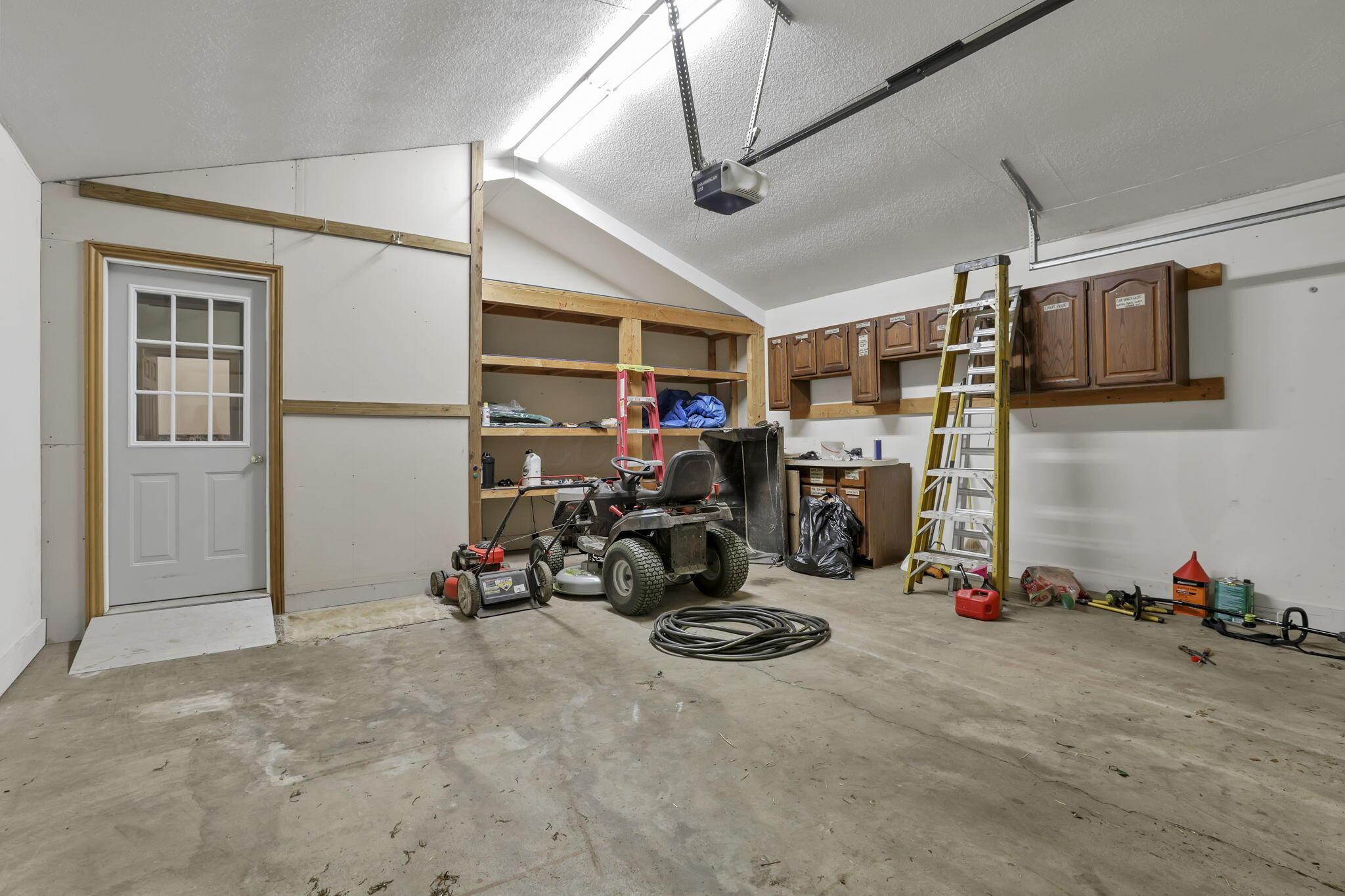 4655 Hayes Road Groveport, OH 43125 - Photo 47 of 85 built in shelving and cabinets for storage