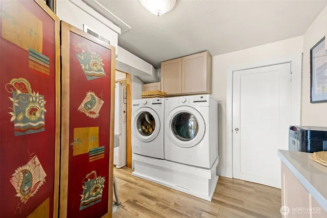 $1,150,000 | 2423 Day Island Boulevard West, University Place, WA 98466