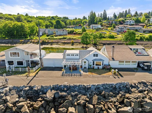 $1,150,000 | 2423 Day Island Boulevard West, University Place, WA 98466