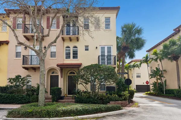 $4,800 | 41 Via Floresta Drive, Boca Raton, FL 33487