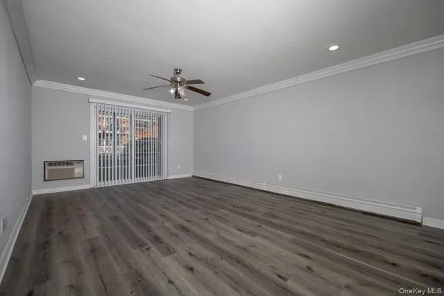 $2,970 | 60 Chelsea Court, Unit AD09, Bohemia, NY 11716