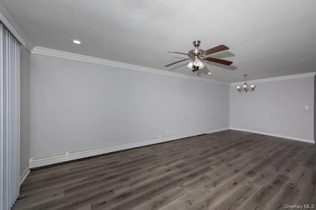 $2,970 | 60 Chelsea Court, Unit AD09, Bohemia, NY 11716