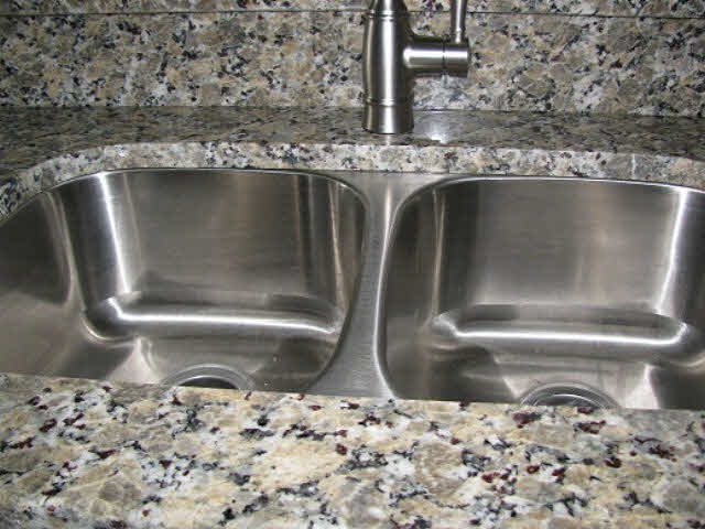 155 Pennbrooke Loop Foley, AL 36535 - Photo 14 of 32 Sinks & Granite