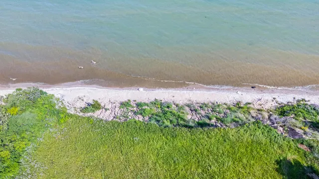 $253,000 | 626 Lakeshore Drive, Kewaunee, WI 54216