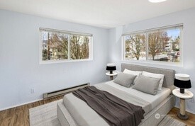 4226 Dayton Avenue North, Unit 202 Seattle, WA 98103 - Photo 17 of 30