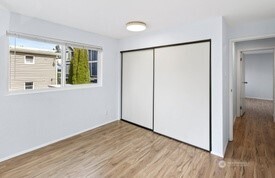 4226 Dayton Avenue North, Unit 202 Seattle, WA 98103 - Photo 18 of 30