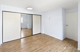 4226 Dayton Avenue North, Unit 202 Seattle, WA 98103 - Photo 21 of 30