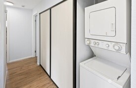 4226 Dayton Avenue North, Unit 202 Seattle, WA 98103 - Photo 24 of 30