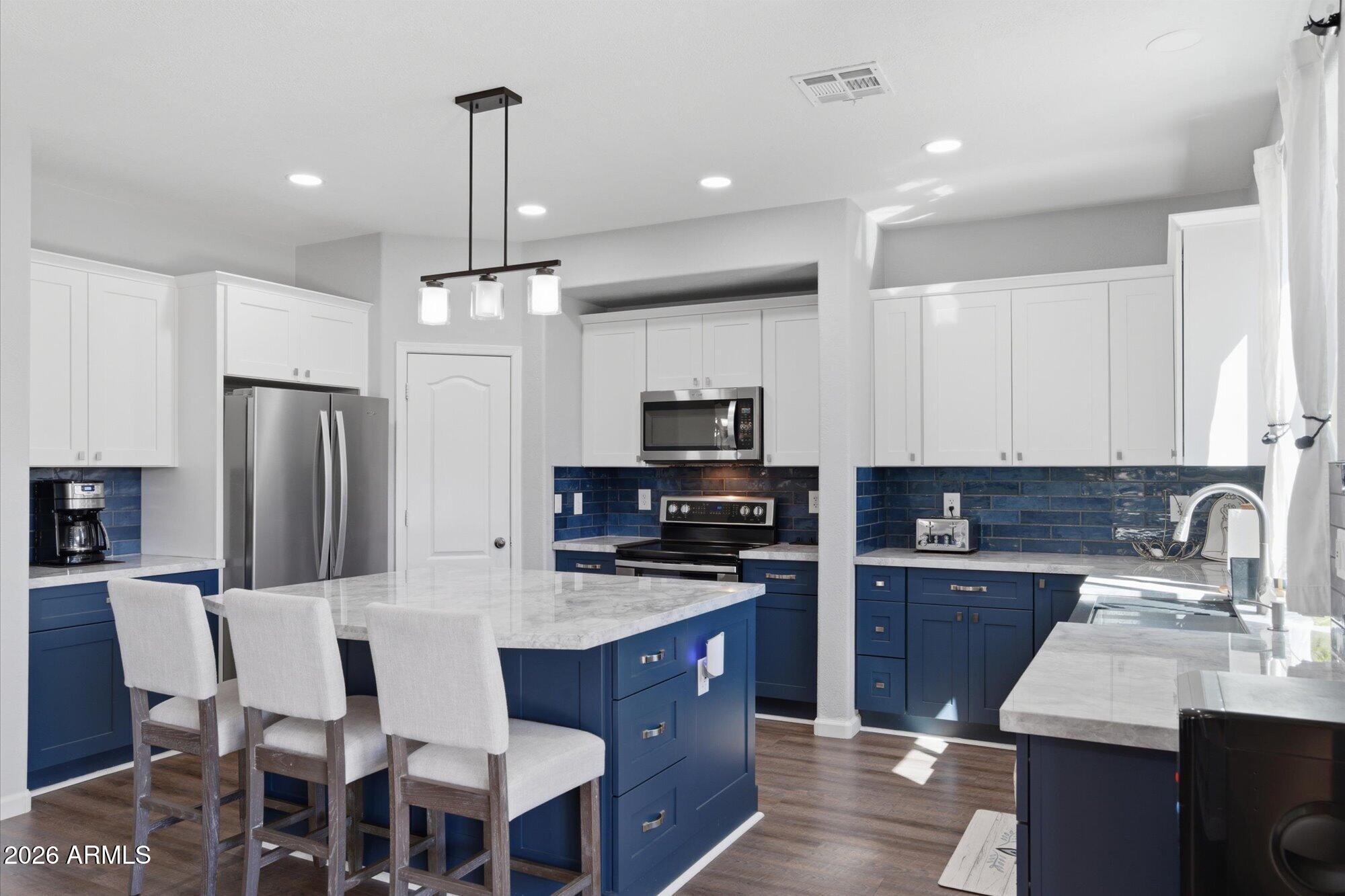 21915 Dietz Drive Maricopa, AZ 85138 - Photo 5 of 31 10-